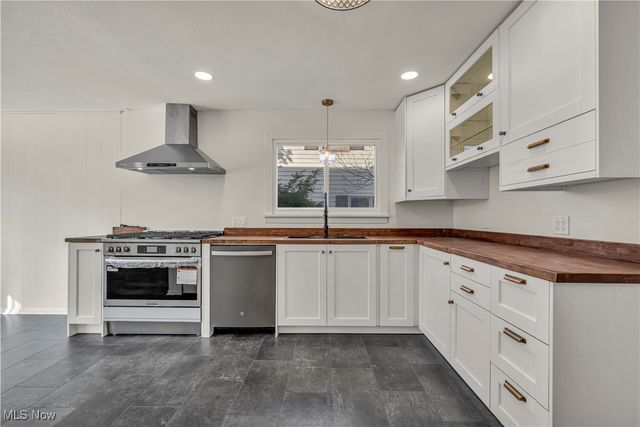 320 Missouri Avenue, Lorain, OH 44052