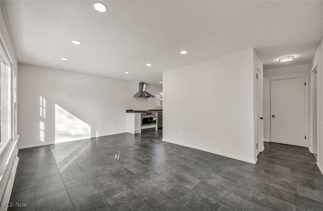 320 Missouri Avenue, Lorain, OH 44052