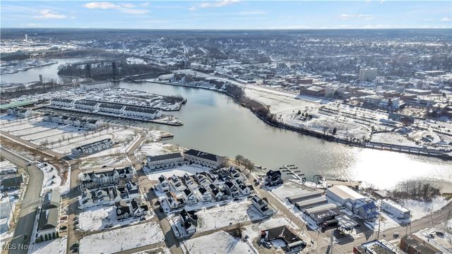 320 Missouri Avenue, Lorain, OH 44052