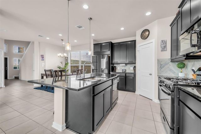 17110 Broadleaf Oak Drive, Hockley, TX 77447