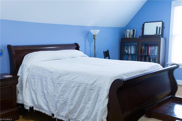 1688 Woodbury Lane, Mount Airy, NC 27030