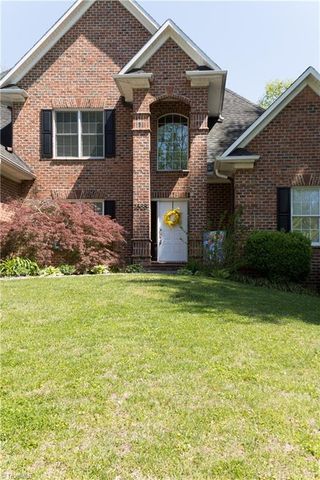 1688 Woodbury Lane, Mount Airy, NC 27030