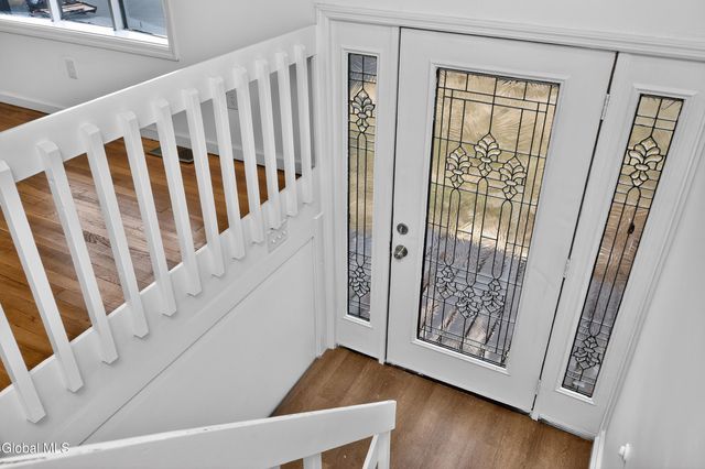 5 Emmett Drive, Colonie, NY 12309