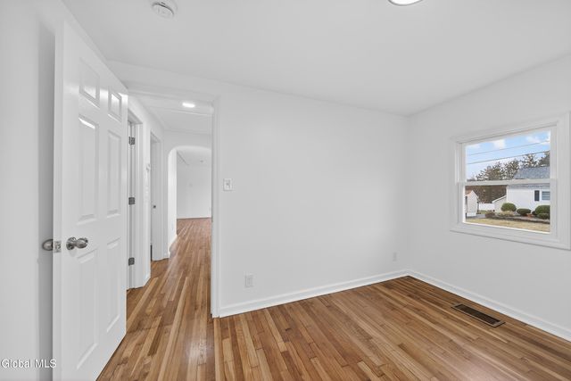 5 Emmett Drive, Colonie, NY 12309