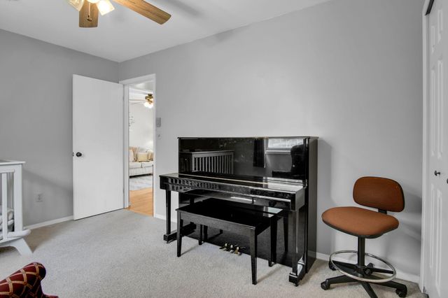 12 FURMAN RD, Dillsburg, PA 17019
