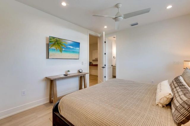 9407 GULF DR, Anna Maria, FL 34216