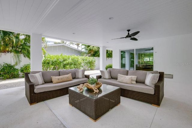 9407 GULF DR, Anna Maria, FL 34216
