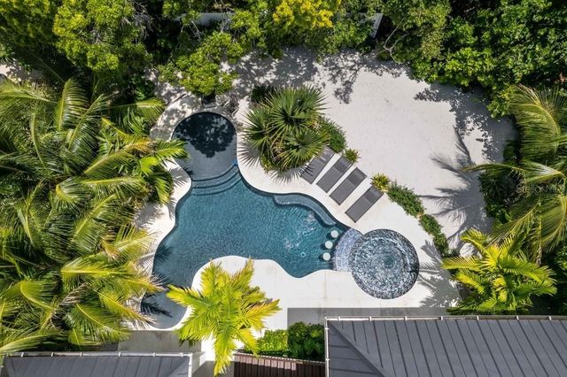 9407 GULF DR, Anna Maria, FL 34216