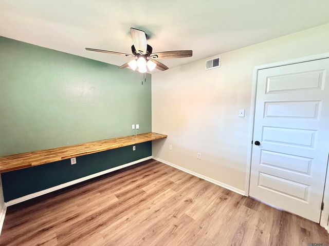 2235 E Contour Dr, Baton Rouge, LA 70809