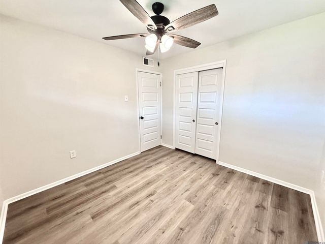 2235 E Contour Dr, Baton Rouge, LA 70809
