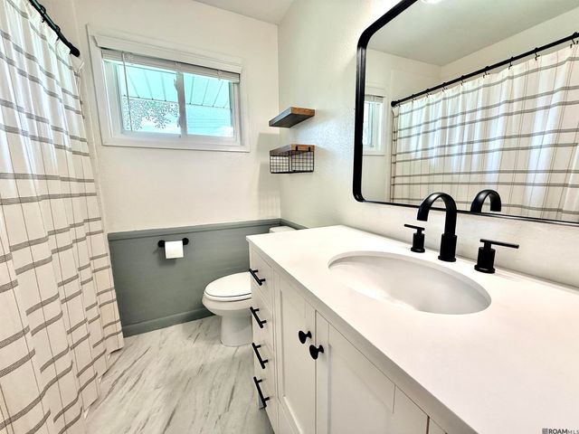 2235 E Contour Dr, Baton Rouge, LA 70809