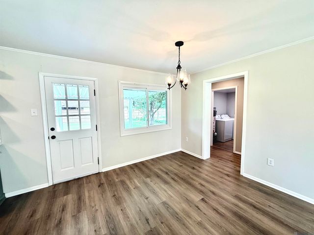 2235 E Contour Dr, Baton Rouge, LA 70809
