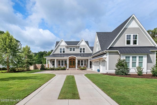 7331 Anaca Point Road, Wilmington, NC 28411