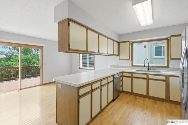 2135 N 121st Street, Omaha, NE 68164