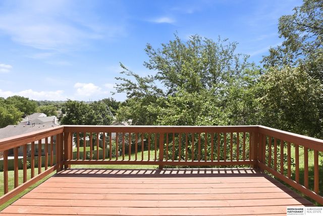 2135 N 121st Street, Omaha, NE 68164
