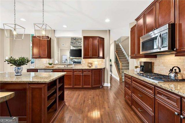 107 Millstone Manor Court, Woodstock, GA 30188