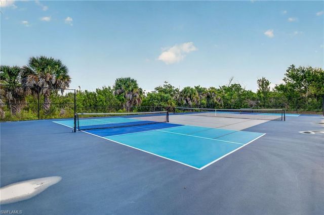 2840 W Gulf DR 4, Sanibel, FL 33957