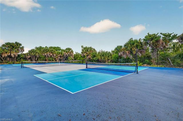 2840 W Gulf DR 4, Sanibel, FL 33957
