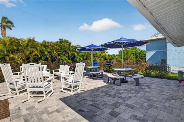 2840 W Gulf DR 4, Sanibel, FL 33957