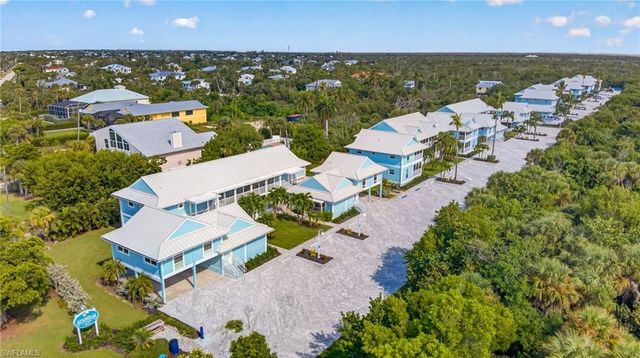 2840 W Gulf DR 4, Sanibel, FL 33957