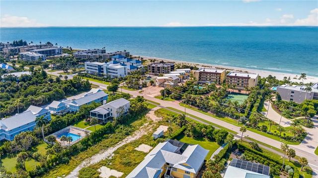 2840 W Gulf DR 4, Sanibel, FL 33957