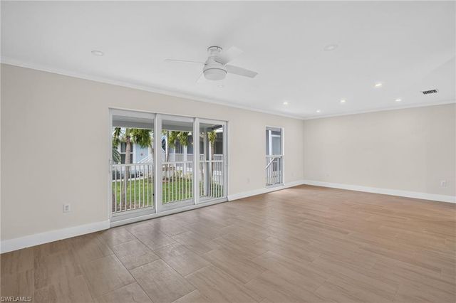 2840 W Gulf DR 4, Sanibel, FL 33957