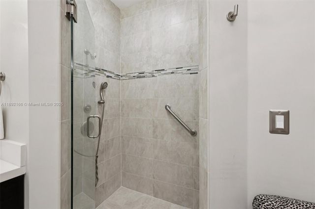 8752 NW 75th Ct, Tamarac, FL 33321