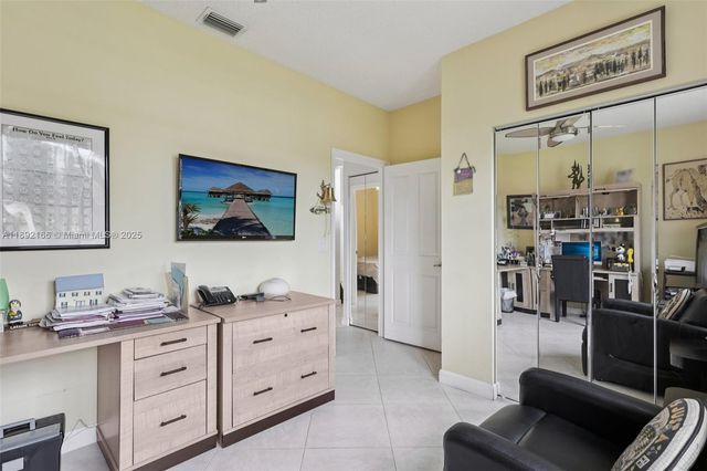 8752 NW 75th Ct, Tamarac, FL 33321
