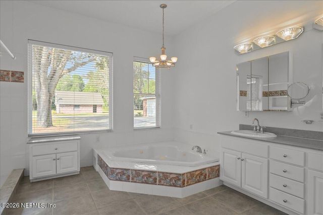 533 W RIVER Road, Palatka, FL 32177