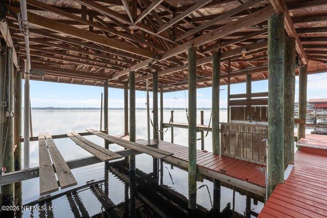 533 W RIVER Road, Palatka, FL 32177