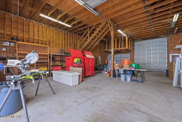 533 W RIVER Road, Palatka, FL 32177