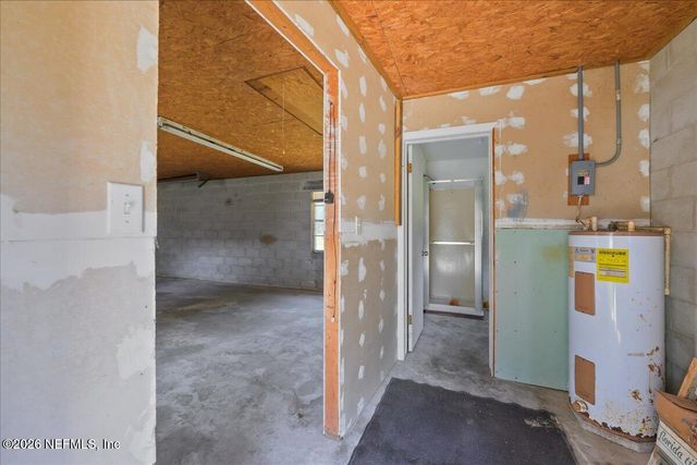 533 W RIVER Road, Palatka, FL 32177