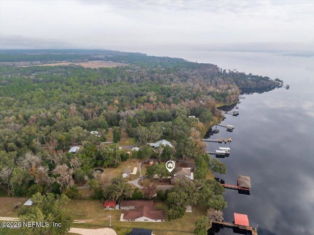 533 W RIVER Road, Palatka, FL 32177