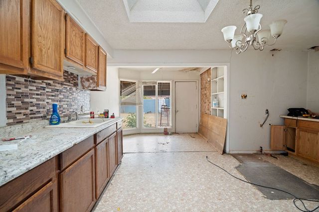 1402 Wood St, Big Spring, TX 79720