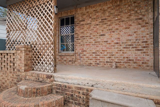 1402 Wood St, Big Spring, TX 79720