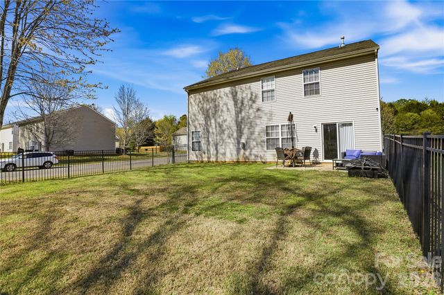 327 Ferrell Avenue, Charlotte, NC 28216