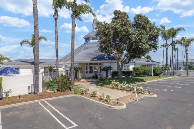 6 Bahama Bnd, Coronado, CA 92118