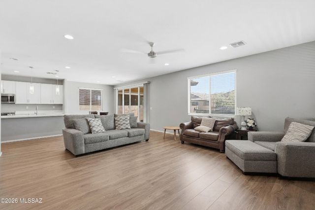 6668 E Via Arroyo Azul, Tucson, AZ 85756
