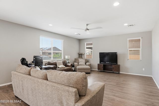 6668 E Via Arroyo Azul, Tucson, AZ 85756