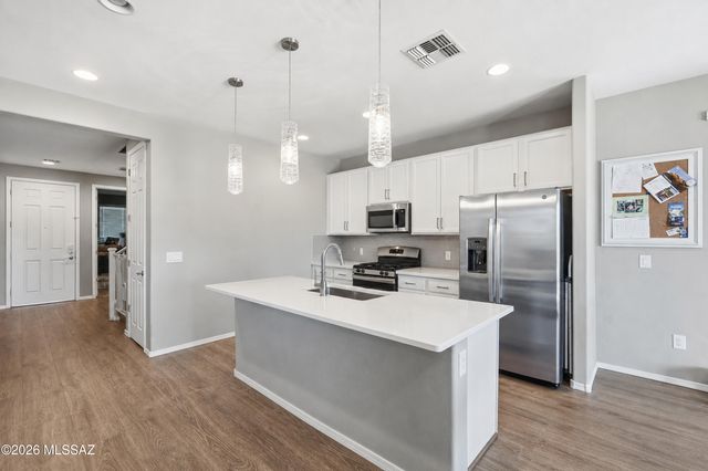 6668 E Via Arroyo Azul, Tucson, AZ 85756