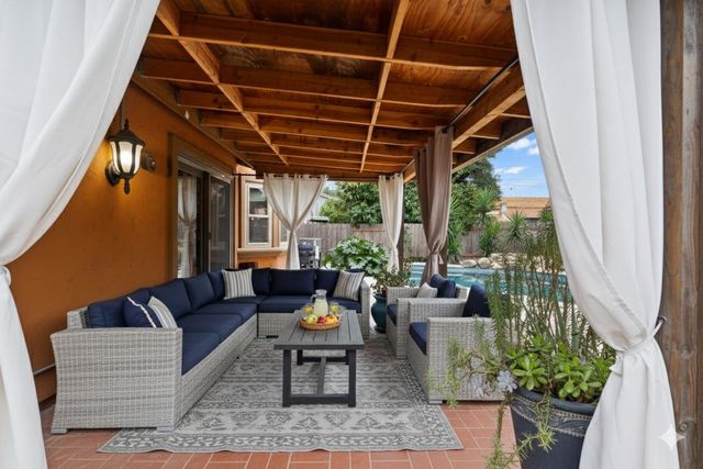 3159 Doroteo Way, Sacramento, CA 95833