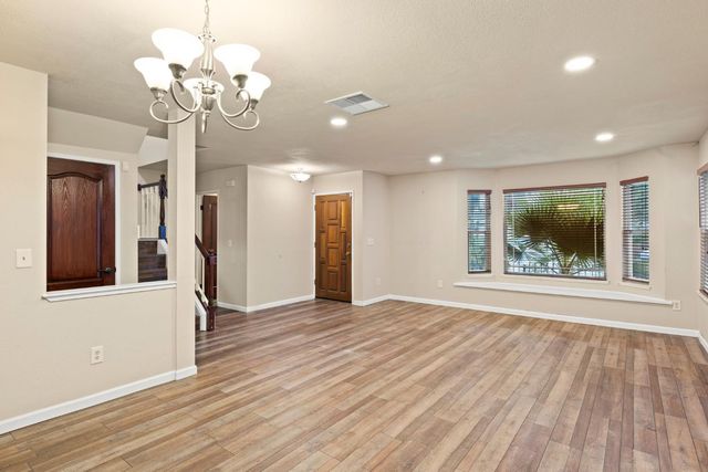 3159 Doroteo Way, Sacramento, CA 95833