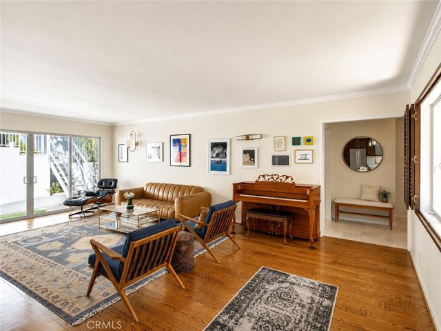2932 Ledgewood, Los Angeles, CA 90068
