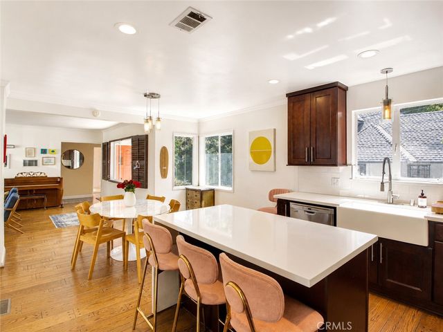 2932 Ledgewood, Los Angeles, CA 90068