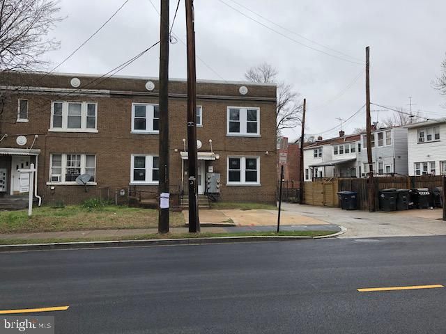 1528 MARION BARRY AVE SE, Washington, DC 20020