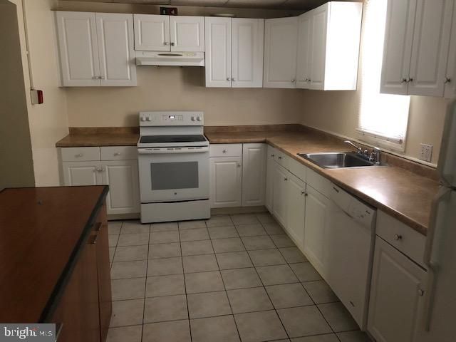 1528 MARION BARRY AVE SE, Washington, DC 20020