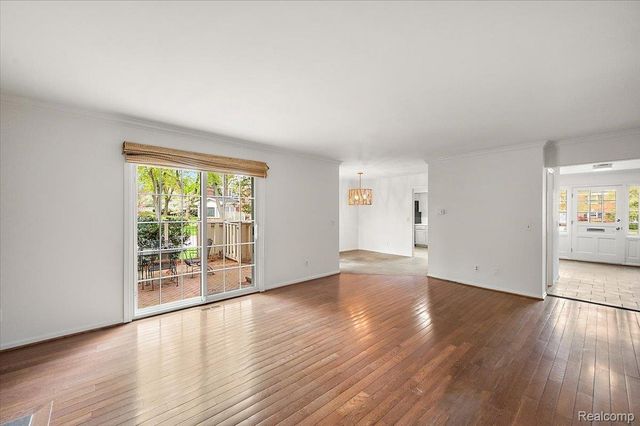 1000 Trailwood Path, Bloomfield Hills, MI 48301