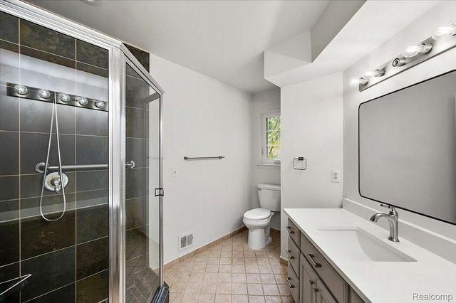 1000 Trailwood Path, Bloomfield Hills, MI 48301