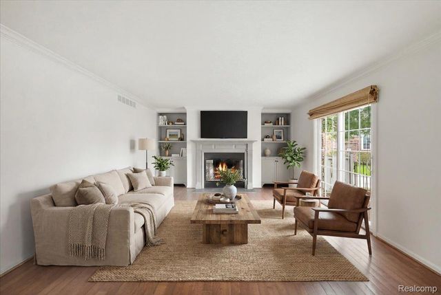 1000 Trailwood Path, Bloomfield Hills, MI 48301