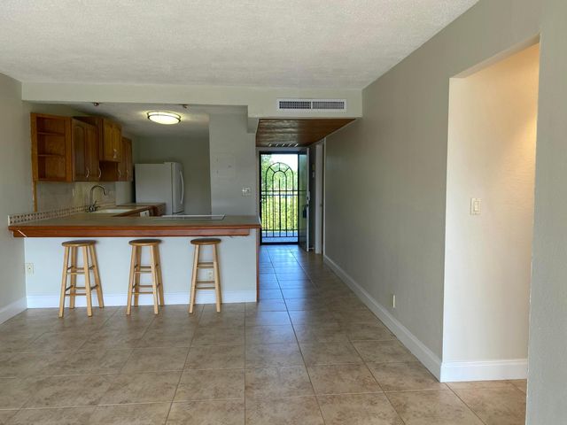 4 Royal Palm Way 308, Boca Raton, FL 33432